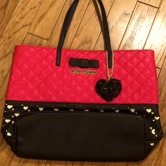 New Betsey Johnson shoulder Bag. Hot Barbie Pink with Black Accent. Full Lining - Picture 6 of 15
